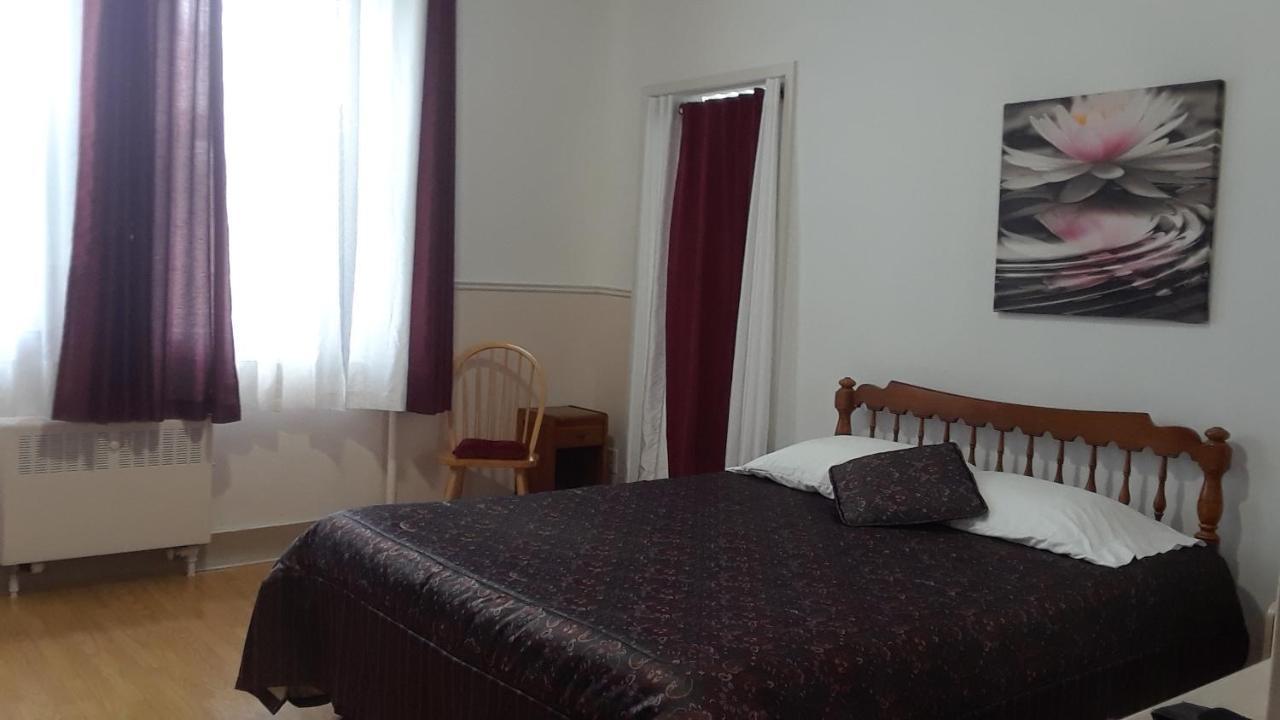 MHotel Domaine l'Envolée- Maison Fleurie Victoriaville Esterno foto